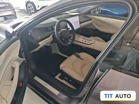 2024 MI SU7 11