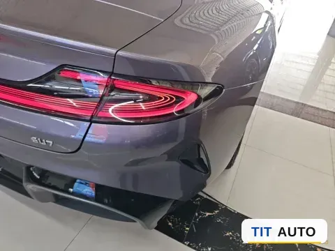 2024 MI SU7 7