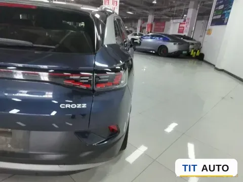 2022 Volkswagen ID.4 Crozz 7