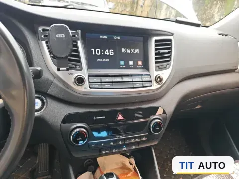 2015 Hyundai ix35 12