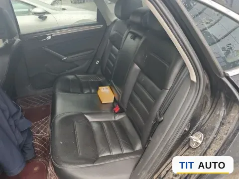 2017 Ford Everest 13