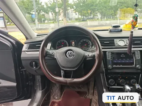 2017 Ford Everest 14