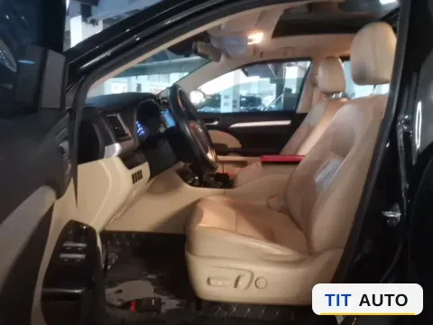 2018 Toyota Highlander 18