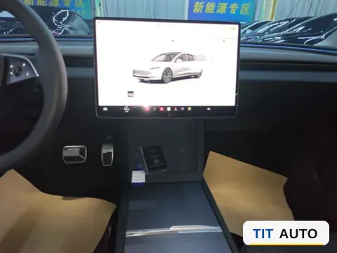 2025 Tesla Model 3 16