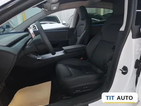 2025 Tesla Model 3 18