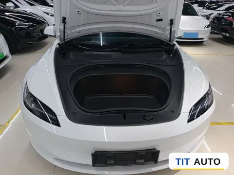 2025 Tesla Model 3 21