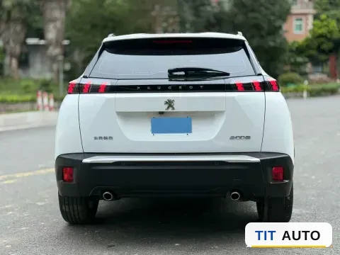 2022 Peugeot 2008 8
