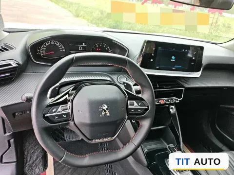 2022 Peugeot 2008 10