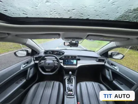 2022 Peugeot 408 8