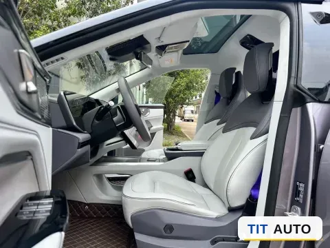 2023 HiPhi Y 22