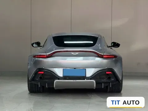 2018 Aston Martin V8 Vantage 4