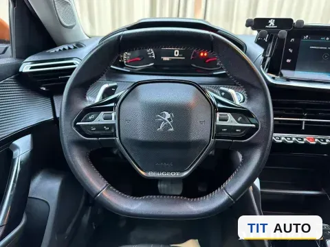 2022 Peugeot 2008 11