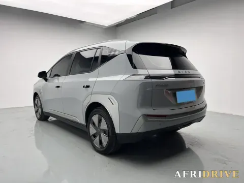 2023 Aion Y 9