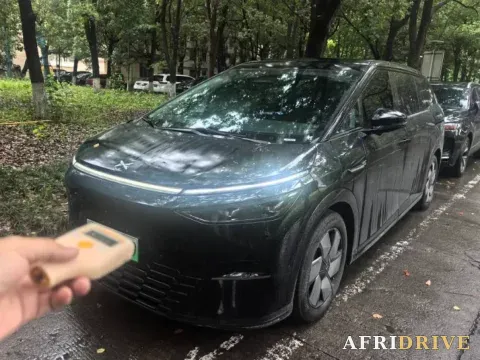 2024 Xpeng X9