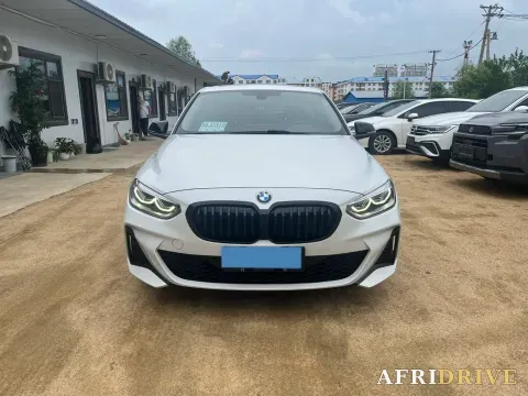 2022 BMW 1 Series 2