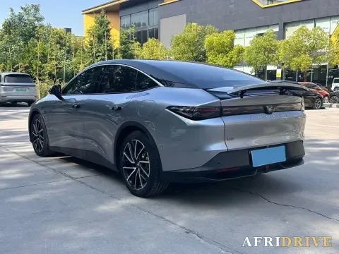 2024 ARCFOX αT5 9