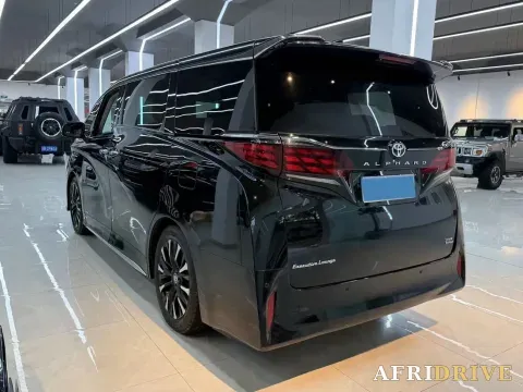 2024 Toyota Alphard 12