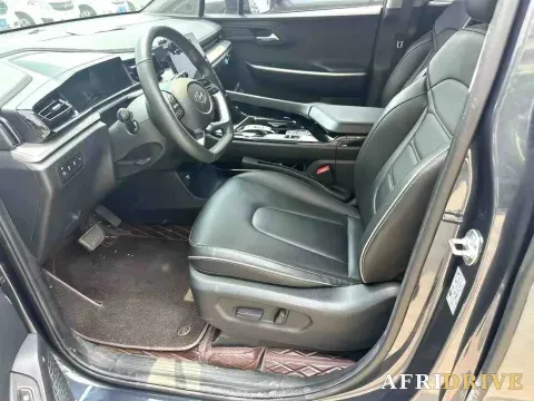 2021 Hyundai Custo 4