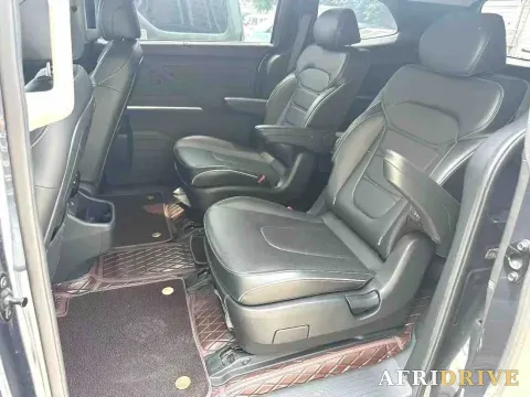 2021 Hyundai Custo 6