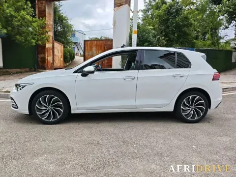 2021 Volkswagen Golf 3