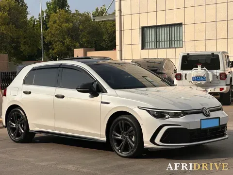 2023 Volkswagen Golf 3