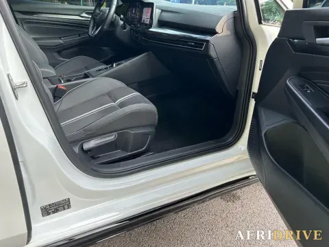 2021 Volkswagen Golf 11