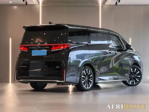 2024 Toyota Vellfire 4
