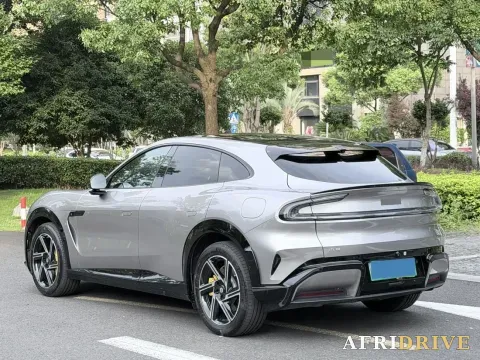 2025 MI YU7 5