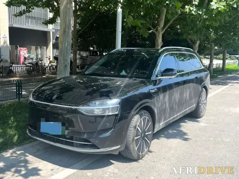 2025 AITO M9