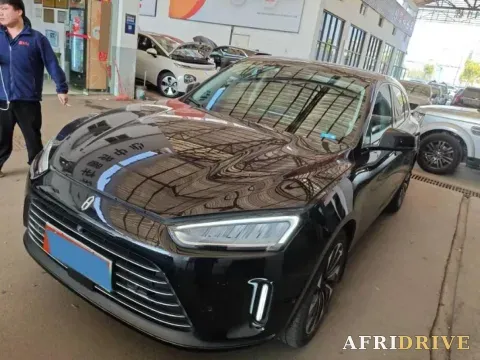 2022 AITO M5