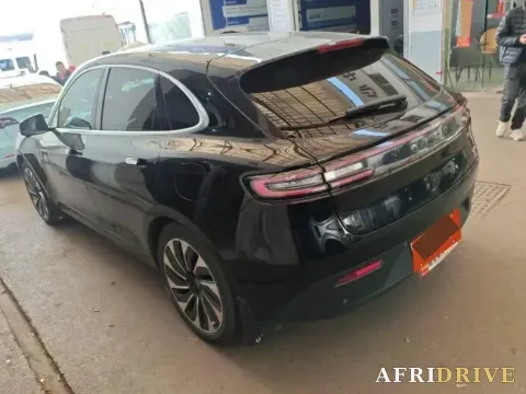 2022 AITO M5 5