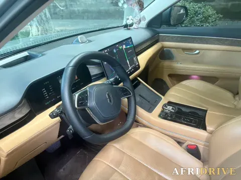 2022 AITO M7 5