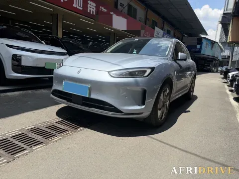 2022 AITO M5