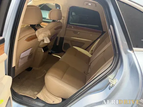 2022 AITO M5 10