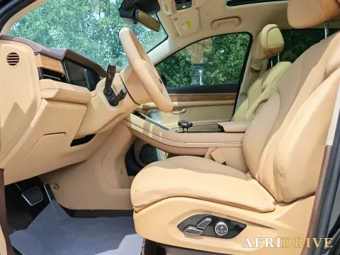 2024 AITO M7 5
