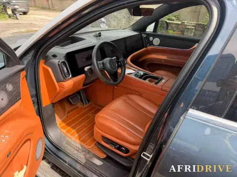2024 AITO M9 3