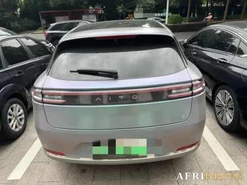 2025 AITO M5 4