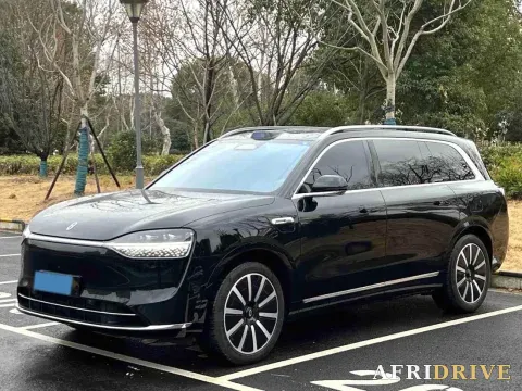2025 AITO M9
