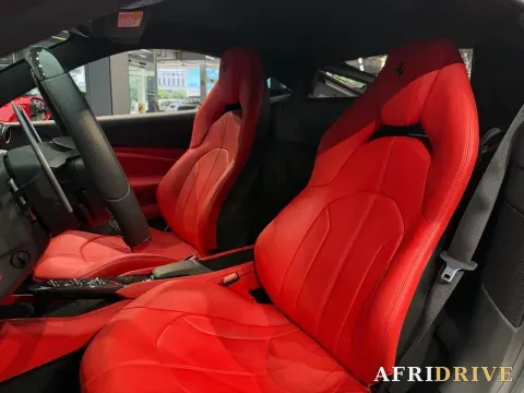 2019 Aston Martin DB11 10