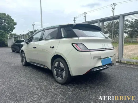 2023 BaoJun Cloud 4