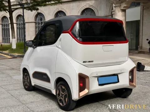 2020 BaoJun E200 3