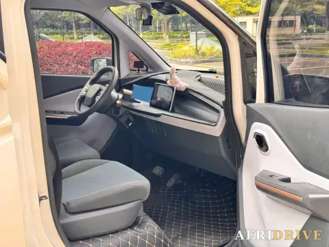 2020 BaoJun E200 6