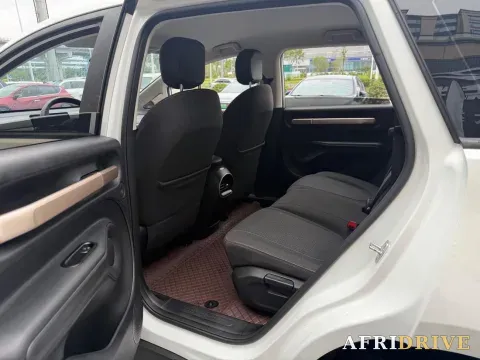 2023 BaoJun Cloud 6