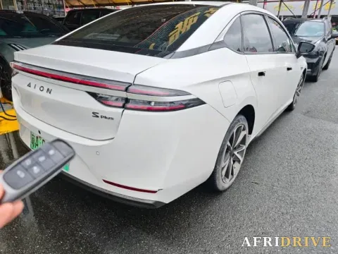 2023 Aion S Plus 9