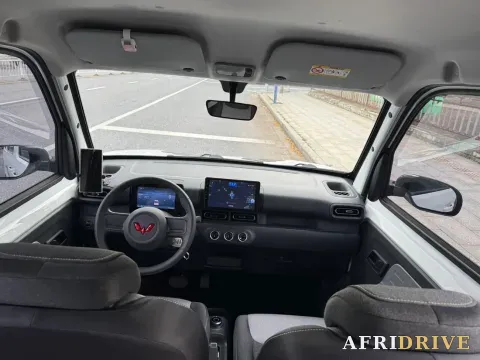 2025 WuLing ZhiGuang 5