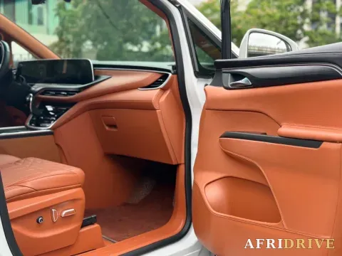 2022 Buick GL8 10