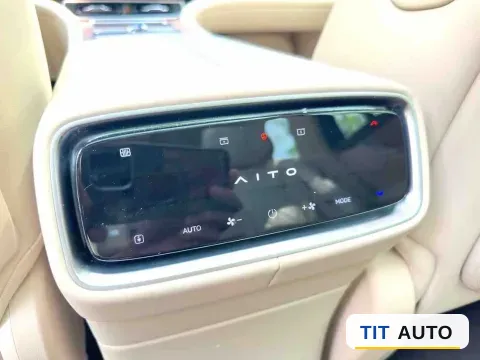 2024 AITO M9 9