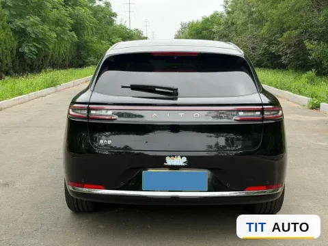 2025 AITO M5 10