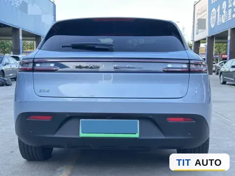2022 AITO M5 9