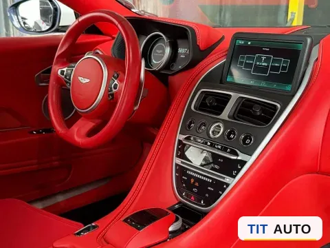 2019 Aston Martin DB11 10